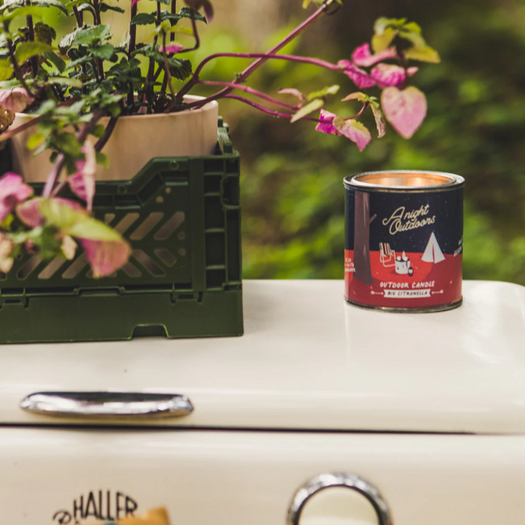 Roadtyping – organic citronella scented candle in tin