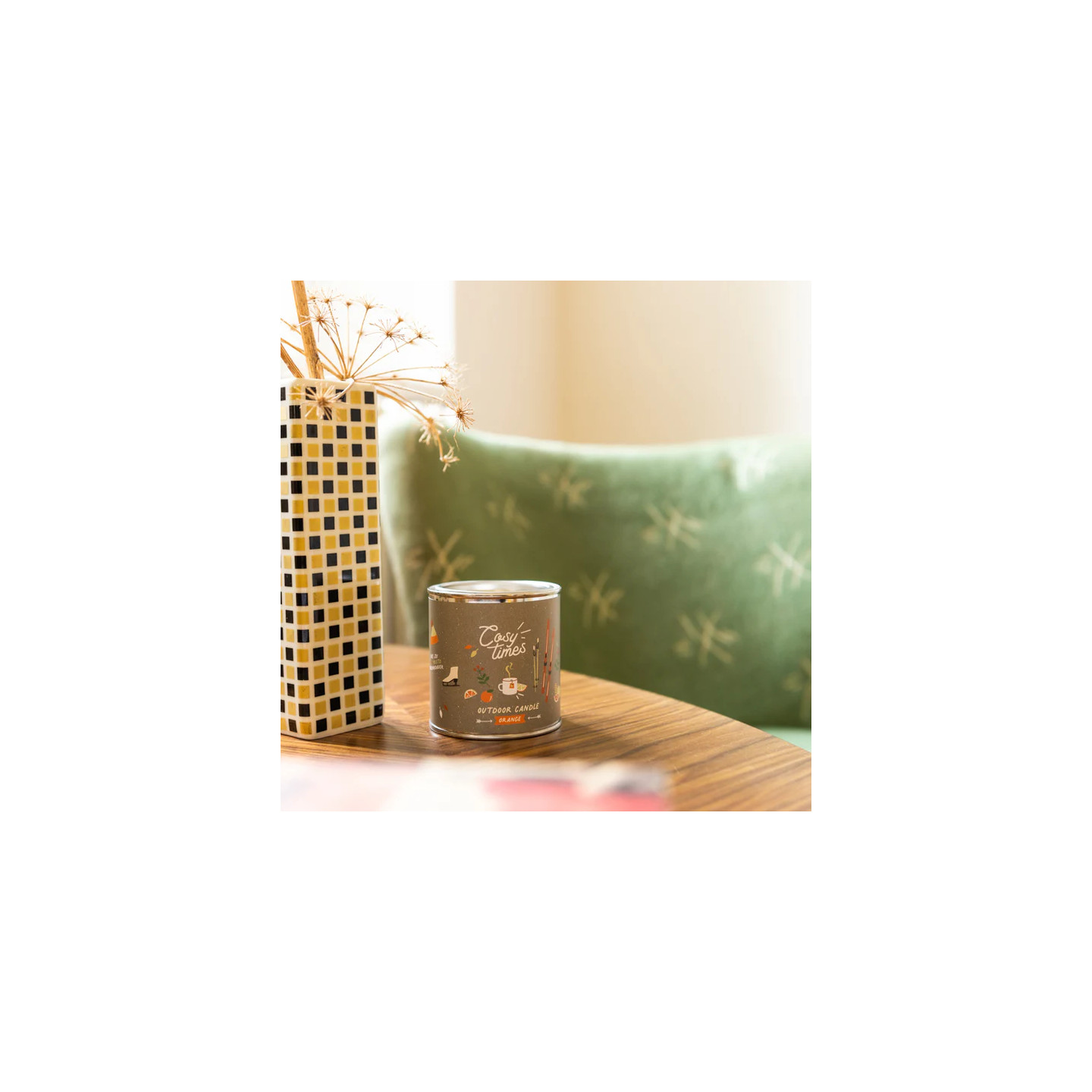 Roadtyping – organic orange scented candle in tin