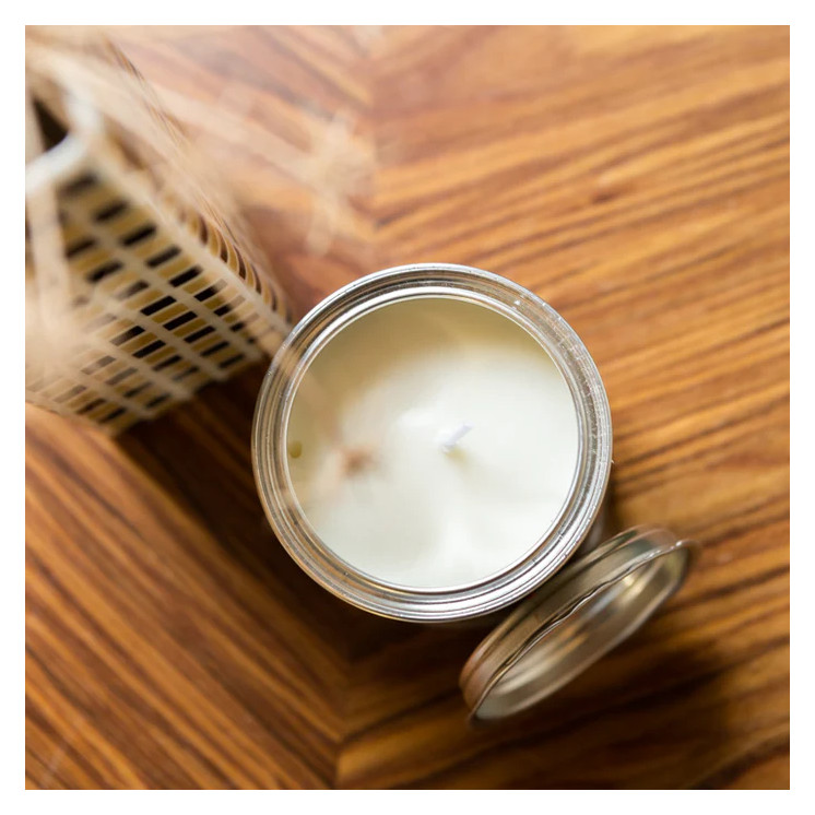 Roadtyping – organic orange scented candle in tin